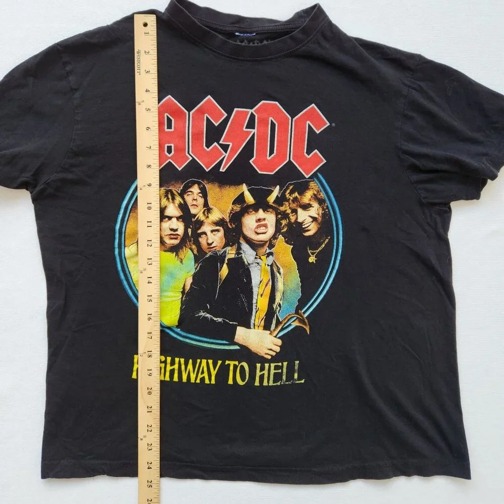 AC/DC "Highway To Hell" Band Tee Shirt Black Short Sleeves Music Concert M - Picture 6 of 6